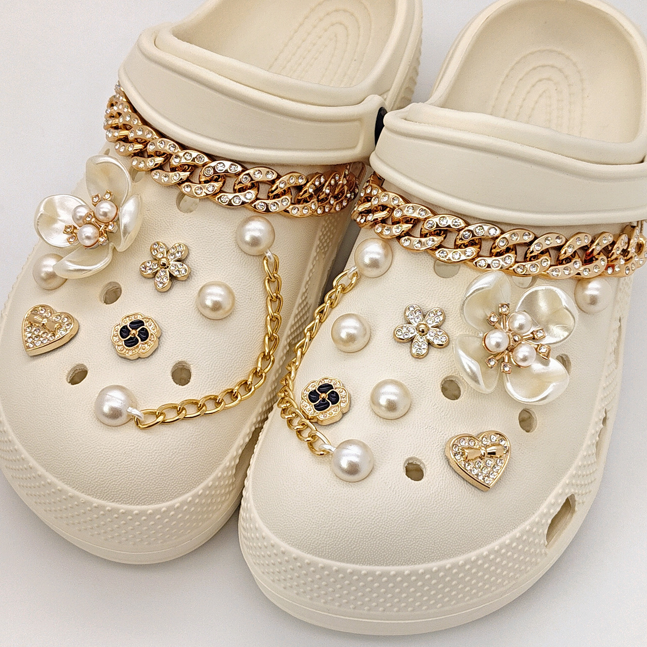 Women'S Shoes Crocs - Floral Pearl Shoe Charms for Crocs